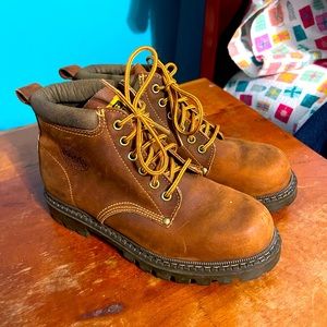 Women’s Lace Up Boots